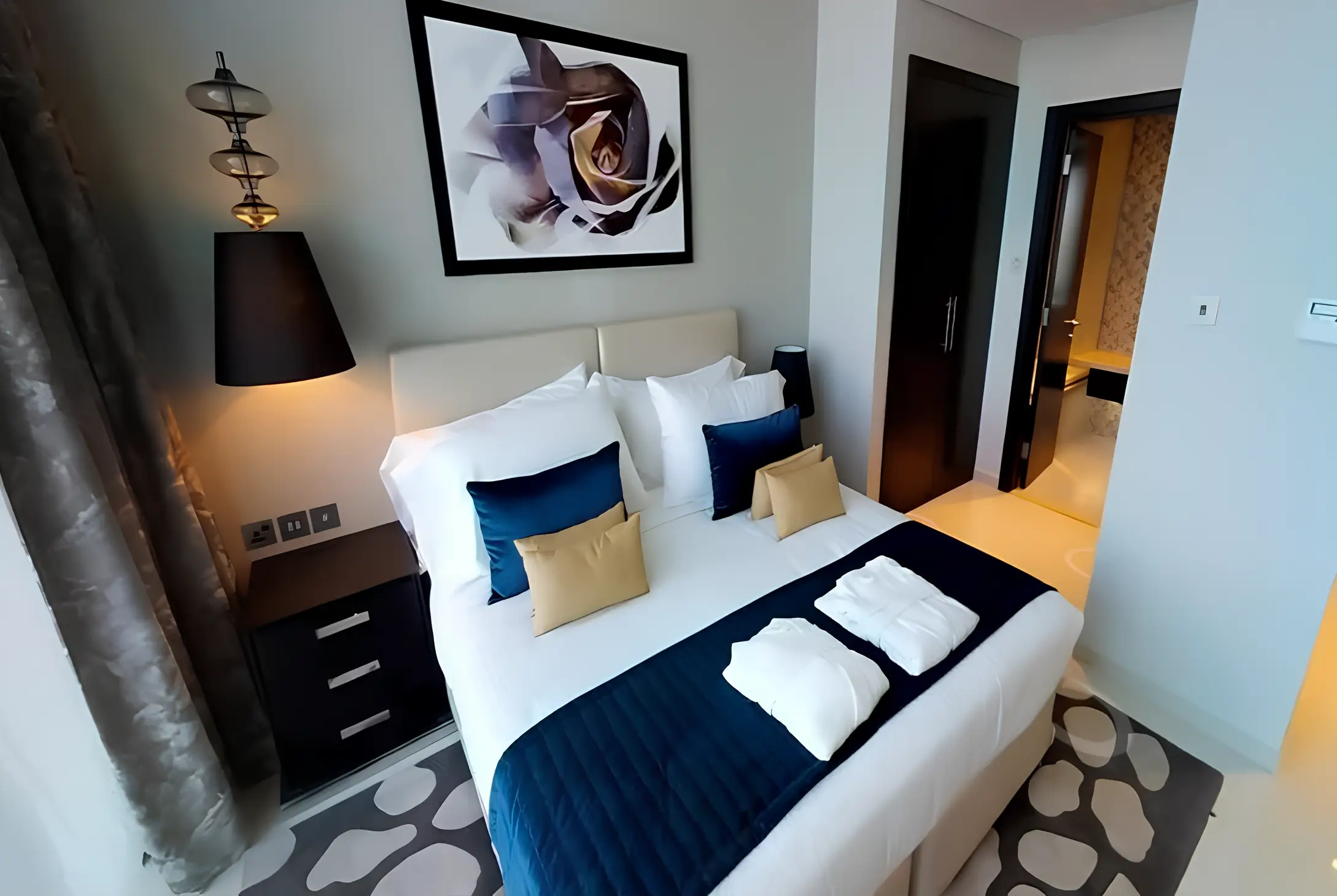 Bedroom with fixed furniture shown in the DAMAC "Jasmine" catalogue, Dubai